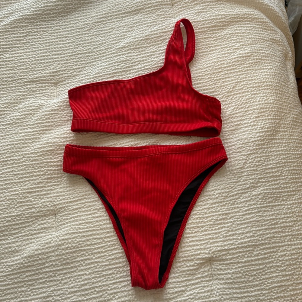 Never worn bikini set from nasty gal